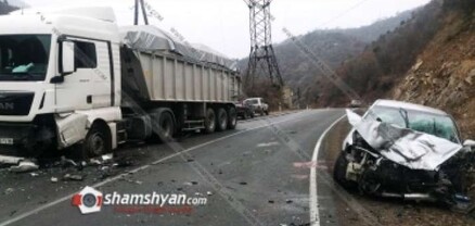 Խոշոր ավտովթար Սյունիքի մարզում․ Toyota-ն դուրս է եկել հանդիպակաց գիծ ու բախվել MAN բեռնատարին․ shamshyan.com