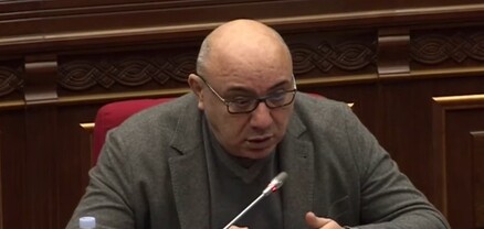 Մոռացեք նկարների մասին․ հո մարդիկ կրակը չե՞ն ընկել, որ իրենց տանը նկար ունեն․  ՔՊ-ական պատգամավոր