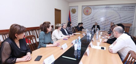 Տեղի է ունեցել ԱՍՀ նախարարին կից հասարակական խորհրդի նիստը