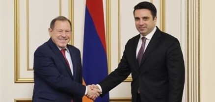 Հայաստանի արտաքին քաղաքականության մեջ արաբական ուղղությունը կարևոր է. Ալեն Սիմոնյանը՝ Ալժիրի նոր դեսպանին