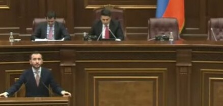 Ընդդիմության օրակարգը քննարկելն իզուր ժամանակի վատնում է․ Ալեն Սիմոնյանն էլ իր «մի փոքր կարծիքը» հայտնեց