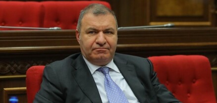 Միքայել Մելքումյանը նեղացել է և հեռացել