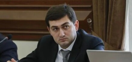 Երևանի քաղաքապետարանի աշխատակազմի քարտուղարի դեմ հարուցվել է քրեական գործ. Ժողովուրդ