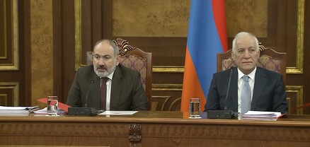 Տեղի է ունենում ԱԽ նիստ, որին մասնակցում է նաև ՀՀ նախագահ Վահագն Խաչատուրյանը