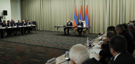Դեսպանների հավաքն անասելիք է եղել, դիվանագետները դժգոհում էին․ Հրապարակ