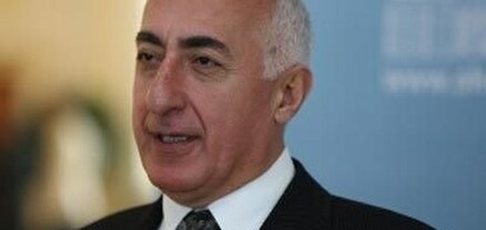 Հայաստանի իշխանությունը պետք է հերքի ՌԴ ԱԳ նախարարի հայտարարած ադրբեջանական վարկածը, թե հայերը ականներ են փոխադրել Արցախ․ Արա Սահակյան