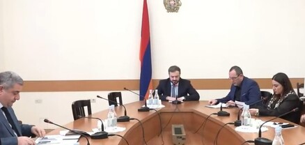 Կոչ եմ անում ընդդիմադիր պատգամավորներին ներկայանալ աշխատանքի` այն աշխատանքի, որի համար վարձատրվում են․ Պապոյան