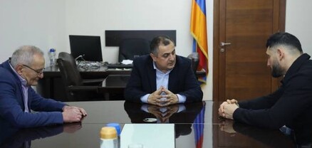 ԿԳՄՍ փոխնախարարն ընդունել է բռնցքամարտի WBA վարկածով աշխարհի չեմպիոն Արսեն Գուլամիրյանին
