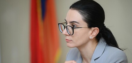 Գիտունիկի դեմքով աչոնիկը կադրային ջարդ է անում դատախազությունում