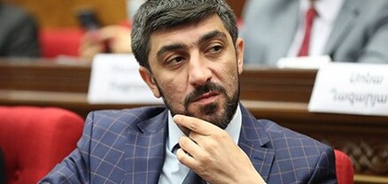 Հերթական տառասխալներով գրառումը` Նավակ Ճոճողից