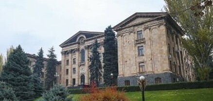 Էդուարդ Աղաջանյանը, Հակոբ Արշակյանն ու Անդրանիկ Քոչարյանը մեկնում են Մոսկվա