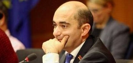 120 հազար մարդ, այդ թվում՝ 30 հազար երեխա, սովամահ է լինում քաղաքակիրթ աշխարհի աչքի առաջ. Մարուքյան