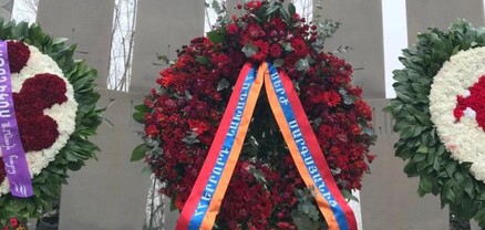 Սերժ Սարգսյանի անունից «Եռաբլուր»-ում ծաղկեպսակ է դրվել