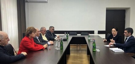 Արցախի ԱԳ նախարար Սերգեյ Ղազարյանն ընդունել է ՀՀ հասարակական հատվածի ներկայացուցիչների