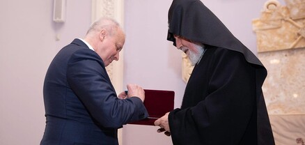 Ամենայն Հայոց Կաթողիկոսին հանձնվեց Ռուսաստանի Դաշնության Պատվո շքանշանը