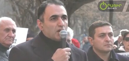 Կառավարության շենքից բանակին խփում են անընդհատ մեջքից․ Ավետիք Չալաբյան