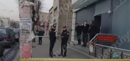 Զինված հարձակում․ քաղաքացին «Աջարաբեթ»-ի աշխատակիցներից գումար է պահանջել, մերժվելուց հետո փախել․ shamshyan.com