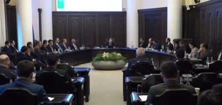 Այլ երկրներում թունելում Թումանյանի ասած՝ «լիս աշխարհ» ես ընկնում, մեզ մոտ ոնց որ քավարանի վերջին էտապը լինի. վարչապետ