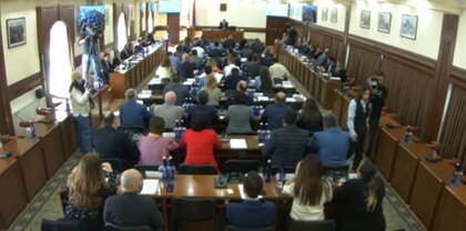 Բազար մի սարքեք․ Հրաչյա Սարգսյանը՝ ավագանու անդամներին