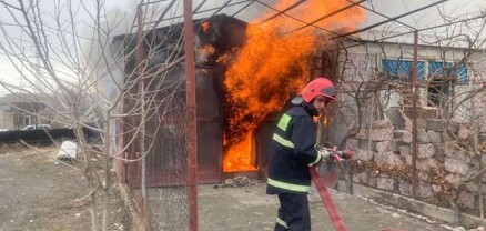 Զվարթնոց թաղամասում հրդեհ է բռնկվել