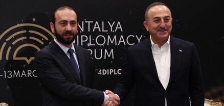 Հայաստանը դժվարին պահին բարեկամության ձեռք է մեկնել Թուրքիայի ժողովրդին. Չավուշօղլուն՝ Միրզոյանին