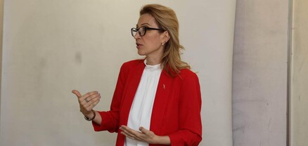 Արդեն ժամանակն է, որ կանանց դերը տեսանելի լինի մեր իրականությունում. Մանե Թանդիլյանը հանդիպել է ՀԱՀ ուսանողների հետ