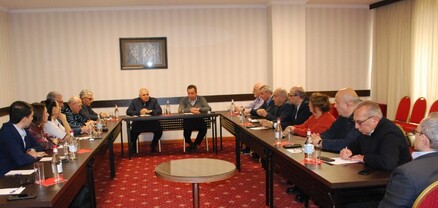 Տնտեսական ուղղվածության հասարակական կառույցները ձևավորում են միասնական հարթակ