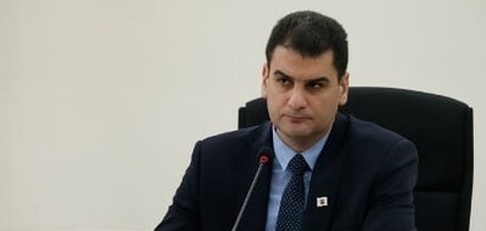 Շարունակվում է Հրաչյա Սարգսյանի յուրայինների հեռացումը քաղաքապետարանից․ Հրապարակ