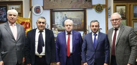 Արմեն Ռուստամյանն ու Իշխան Սաղաթելյանը հանդիպել են Պետդումայում խմբակցության ղեկավարի հետ