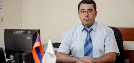 Հիստերիկություն անելով հարցեր չեն լուծվում․  Հակոբ Մադոյան