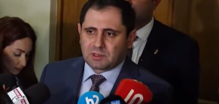Ճի՞շտ է, որ Անդրանիկ Քոչարյանը աչք ունի Ձեր տեղի վրա. Պապիկյանն արձագանքեց՝ «մեր միջև սև կատու անցկացնելը լավ գործ չէ»