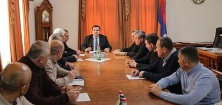 Աշխատանքներ են տարվում Արցախի պետհամալսարանում «Ռազմական ամբիոն» ունենալու ուղղությամբ. Արցախի պետնախարար