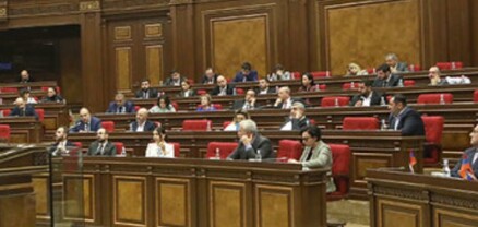 ՔՊ-ական պատգամավորները մերժեցին Լաչինի միջանցքի վերաբերյալ ընդդիմության նախապատրաստած ԱԺ հայտարարության նախագիծը