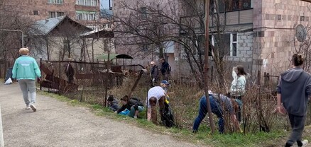 Փաշինյանը Դիլիջանում միացել է աղբ հավաքող քաղաքացիներին․ Աննա Հակոբյանը տեսանյութ է հրապարակել