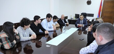 Կարեն Գիլոյանն ընդունել է ծանրամարտի աշխարհի պատանեկան առաջնության մրցանակակիրներին