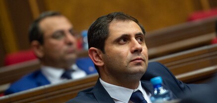 Ի՞նչ օրակարգով է ՊՆ նախարարը Բրյուսելում
