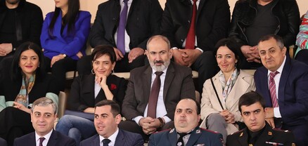 Նիկոլ Փաշինյանն ու Աննա Հակոբյանը դիտել են «Վարչապետի գավաթ» սիրողական սեղանի թենիսի մրցաշարը