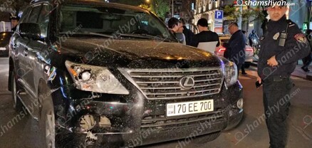 Ամիրյան-Մաշտոց խաչմերուկում զրահապատ Lexus-ը վրաերթի է ենթարկել երկու քաղաքացու․ shamshyan.com