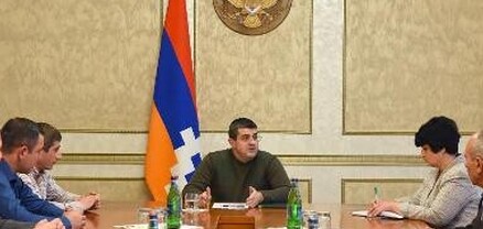 Արցախի նախագահը հակաճգնաժամային խորհրդի անդամների հետ քննարկել է Արցախում ստեղծված ռազմա-քաղաքական իրավիճակը