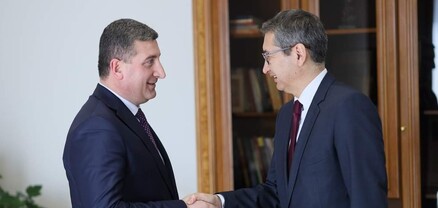 ՏԿԵ նախարարը Ղազախստանի դեսպանի հետ քննարկել է էներգետիկ, տրանսպորտի ոլորտներում համագործակցության վերաբերյալ հարցեր