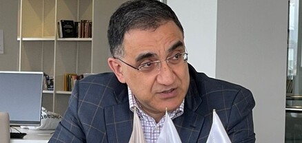 Արմեն Դարբինյանը հեռանում է Հայ-ռուսական համալսարանի ռեկտորի պաշտոնից