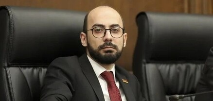 Արթուր Հովհաննիսյանին պարտադրել էին երեկվա նիստին ներողություն խնդրել. Ժողովուրդ