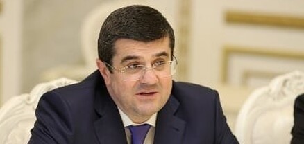 Համոզված եմ, որ հենց մայրերն են անմնացորդ նվիրումով ապրեցնելու Հայրենիքը․ ԱՀ նախագահ
