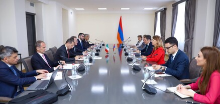 Հայաստանի և Իտալիայի ԱԳ նախարարությունները Երևանում անցկացրել են քաղաքական խորհրդակցություններ