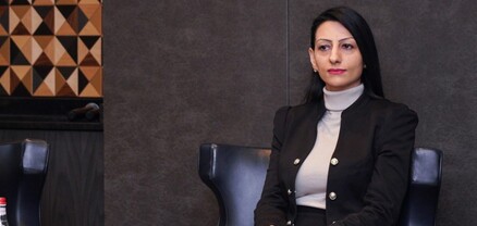Պաշտպան Անահիտ Մանասյանն առանձնազրույց է ունեցել զոհված զինծառայողի մայր Գայանե Մարտիրոսյանի հետ
