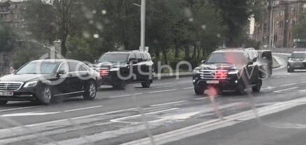 Փաշինյանի ավտոշարասյունն ուղևորվում է օդանավակայան․ Բրյուսելում նա կհանդիպի Ալիևի հետ