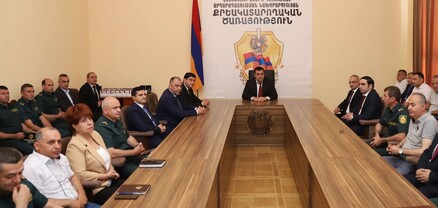 Քրեակատարողական ծառայության պետը Հանրապետության տոնի առթիվ պարգևատրել է մի շարք ծառայողների