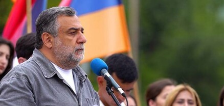 Կա՛մ աջակցում եմ ՀՀ իշխանություններին, կա՛մ կոշտ քննադատում․ «Հրապարակ»
