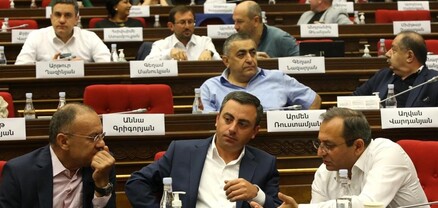 Իշխանությունն ուզում է ընդդիմությանն ուղարկել թուրքերի հետ բանակցելու, իսկ ընդդիմությունն իրեն ծանր է պահում