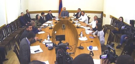 «Էս ի՞նչ բան էր, լռեք և լսեք». «Չեմ լռելու». լեզվակռիվ Անդրանիկ Քոչարյանի և Գեղամ Մանուկյանի միջև